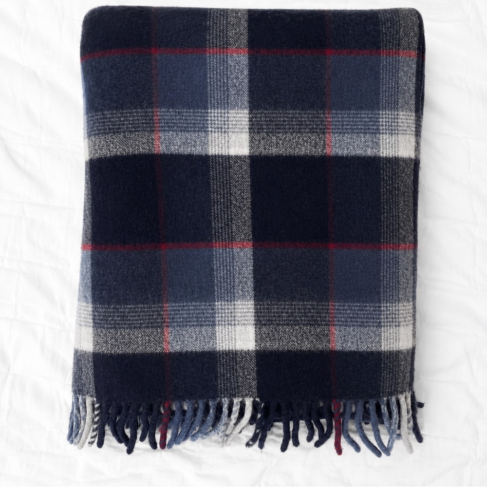 Vintage Pendleton Wool Throw Blanket Navy Blue Red Plaid Fringe Outdoor 45 x 54